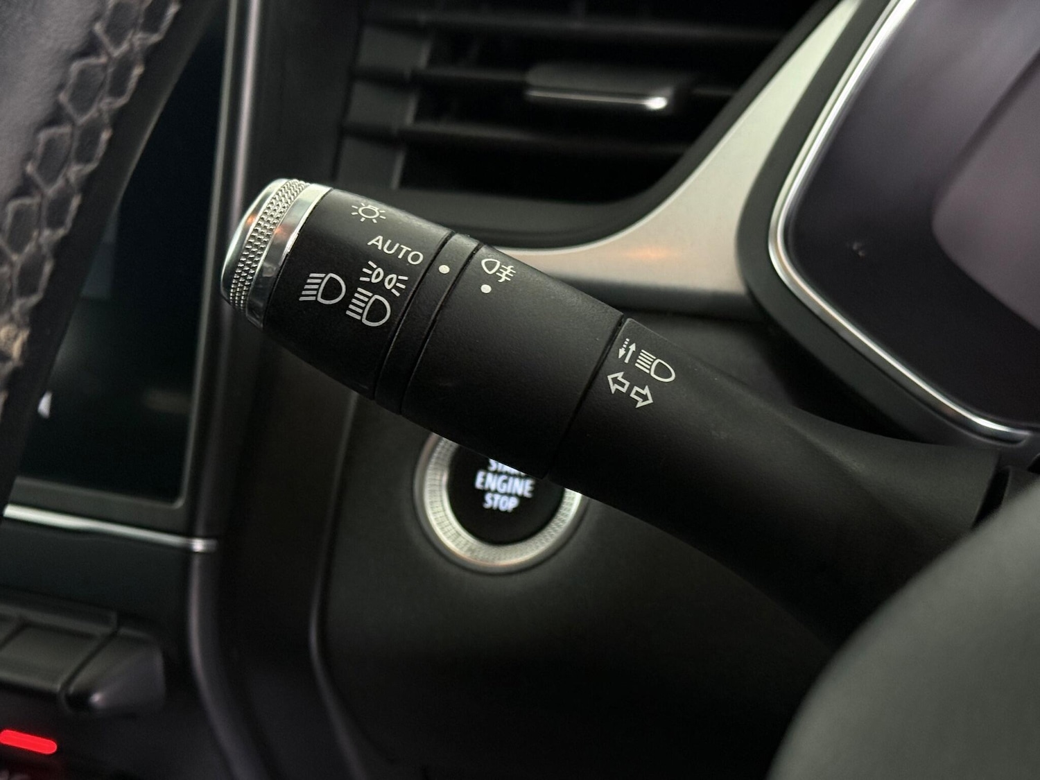 Used Renault Captur 2020 for sale - 76538544: Photo 26