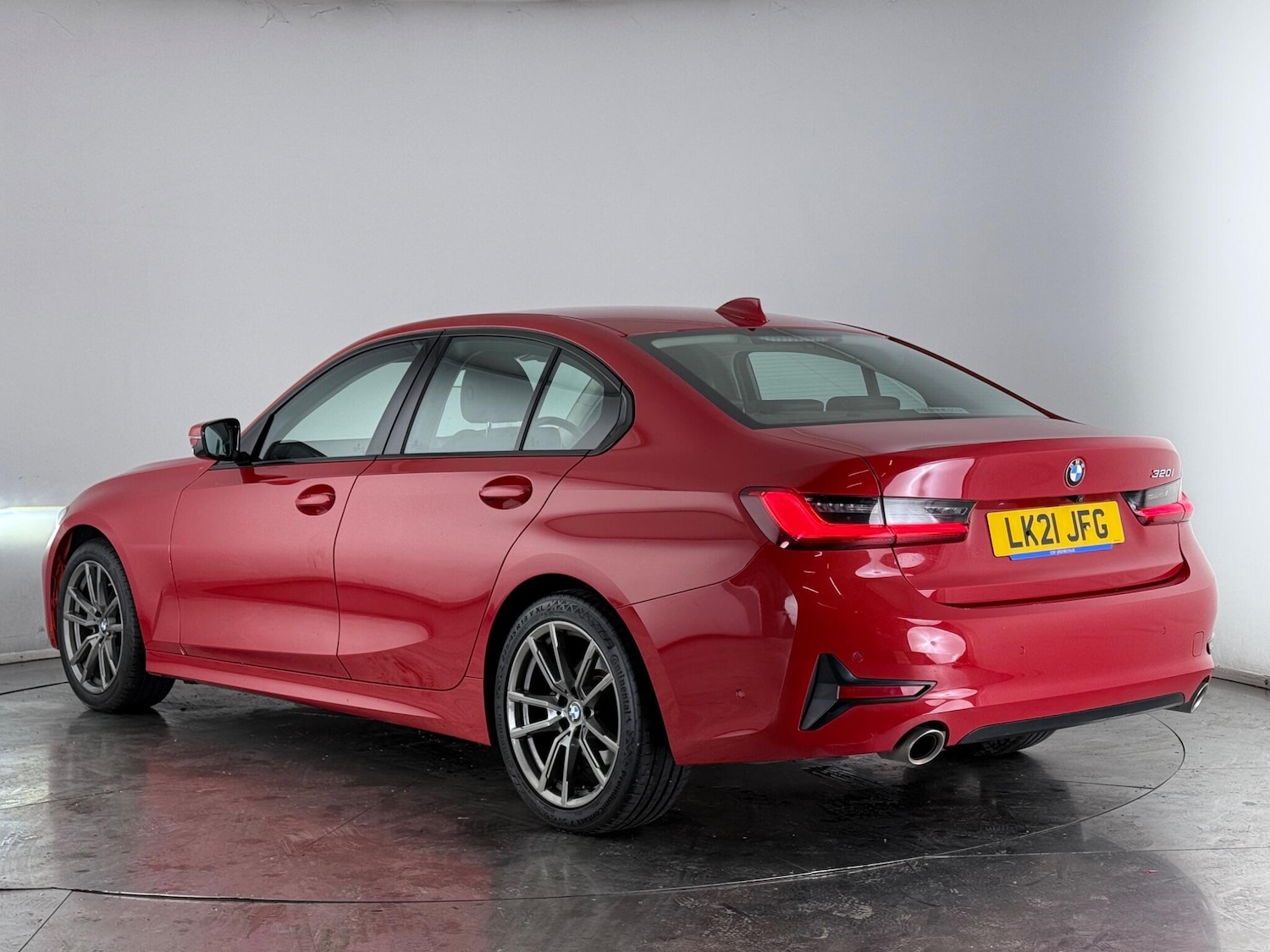 Used BMW 3 Series 2021 for sale - 77268293: Photo 3