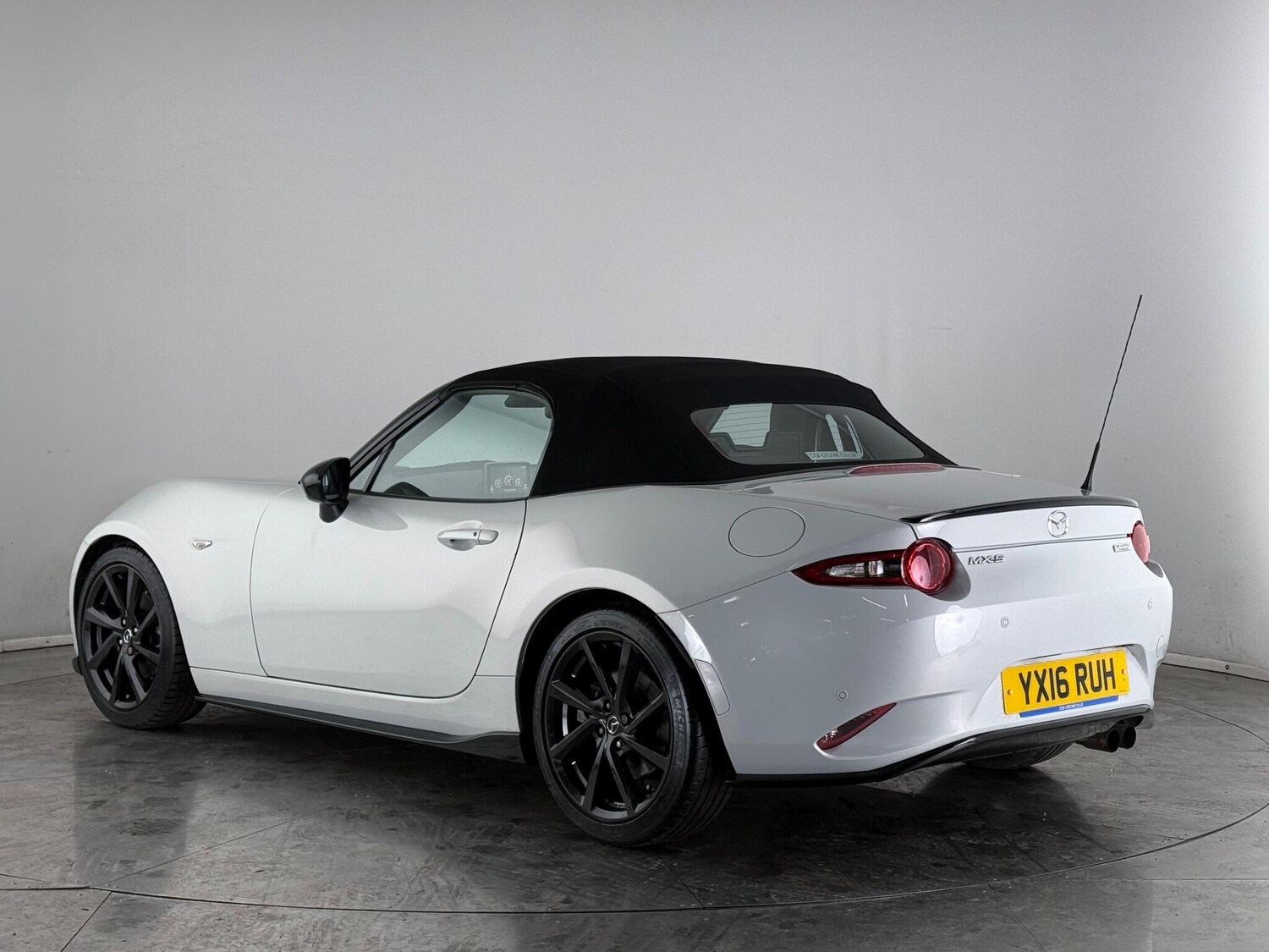Used Mazda MX-5 2016 for sale - 77246505: Photo 8