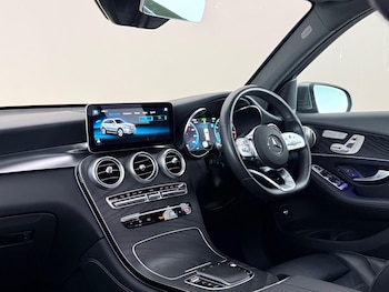 Used Mercedes-Benz GLC 2020 for sale - 79337819: Photo