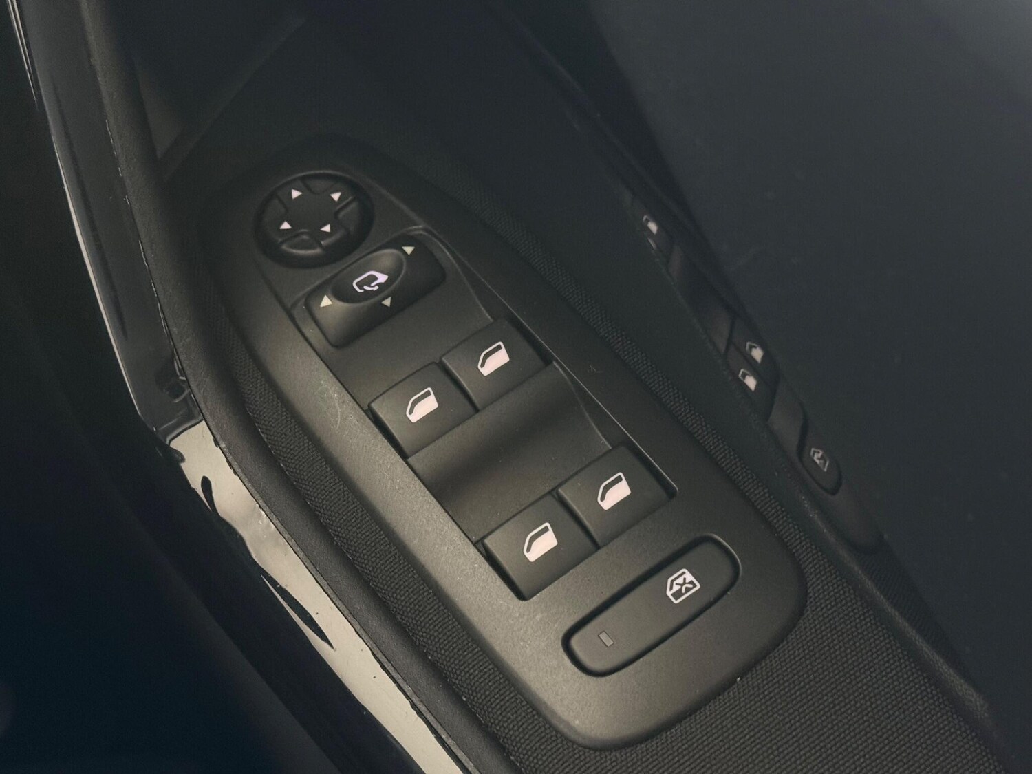 Used Peugeot 208 2018 for sale - 77259754: Photo 20