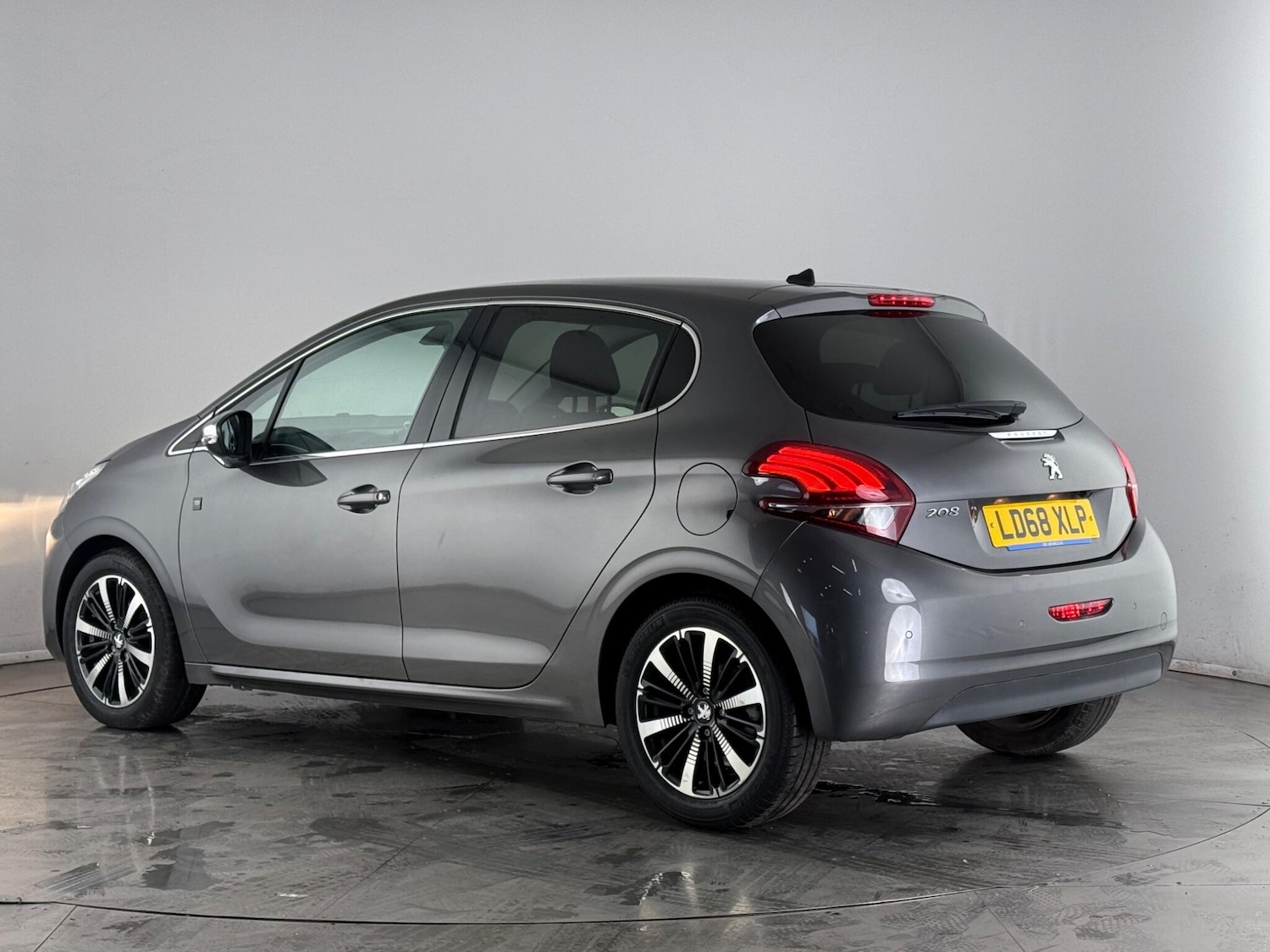 Used Peugeot 208 2018 for sale - 77259754: Photo 3