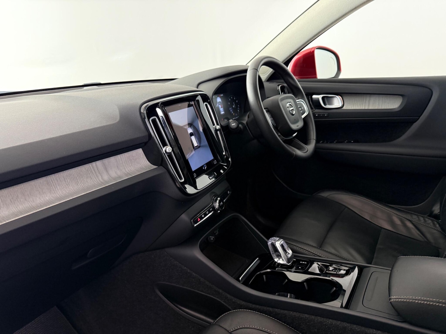 Used Volvo XC40 2021 for sale - 77243794: Photo 14