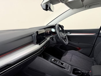 Used Volkswagen Golf 2021 for sale - 79133109: Photo