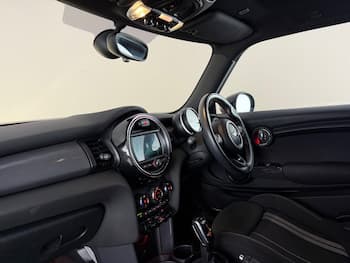 Used MINI Hatch 2018 for sale - 79704814: Photo