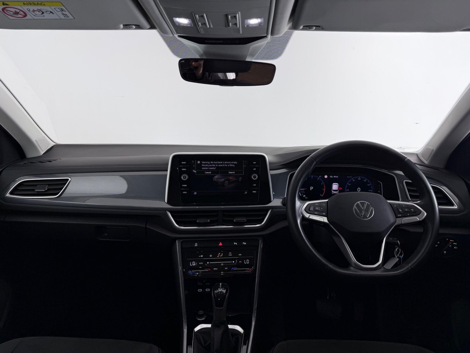 Used Volkswagen T-Roc 2023 for sale - 77575511: Photo 15