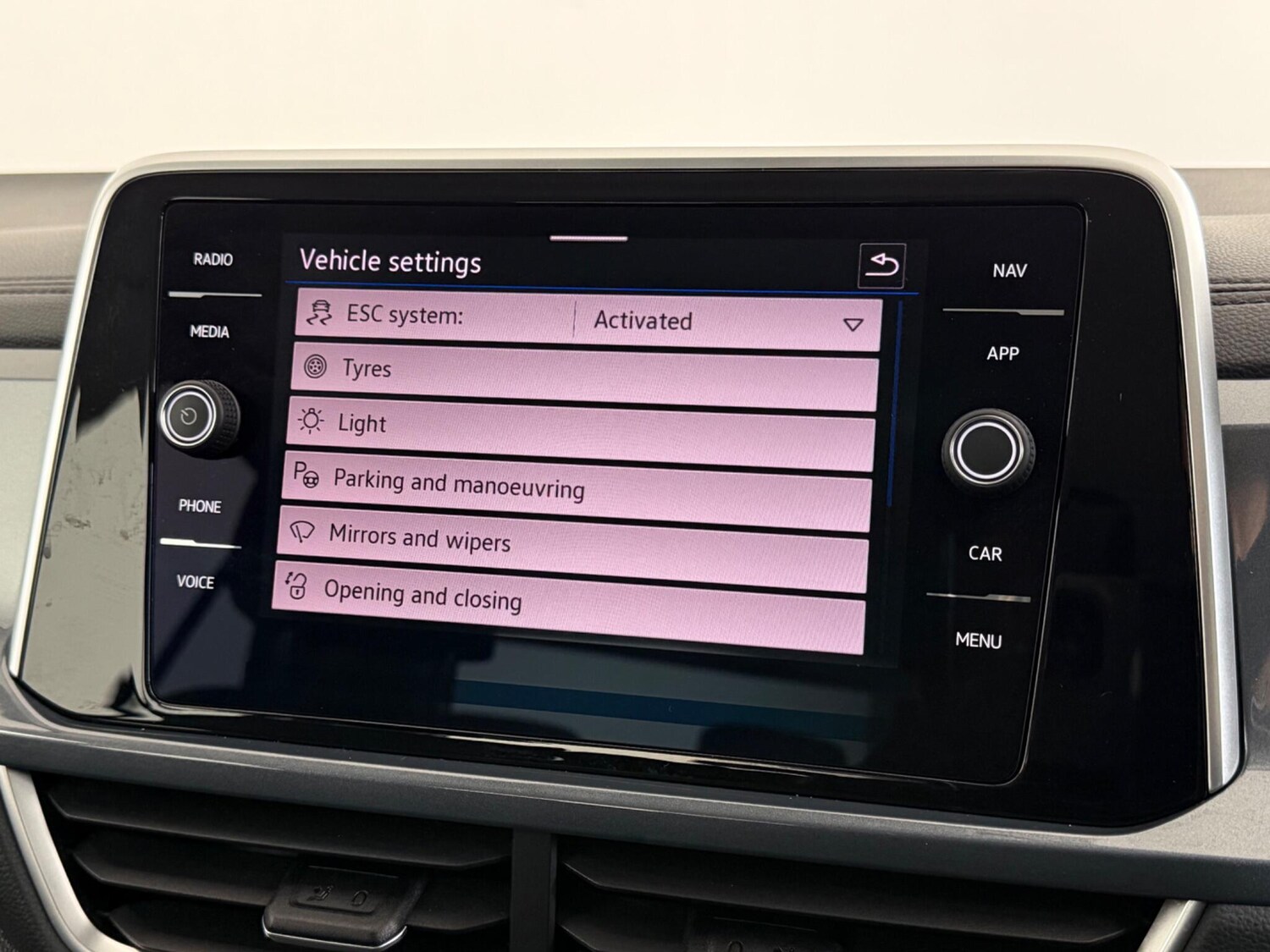 Used Volkswagen T-Roc 2023 for sale - 77575511: Photo 23