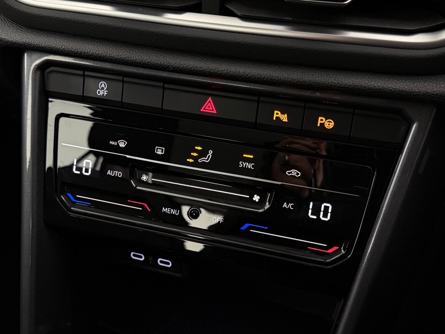 Used Volkswagen T-Roc 2023 for sale - 77575511: Photo 31