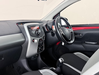 Used Toyota AYGO 2016 for sale - 79133101: Photo