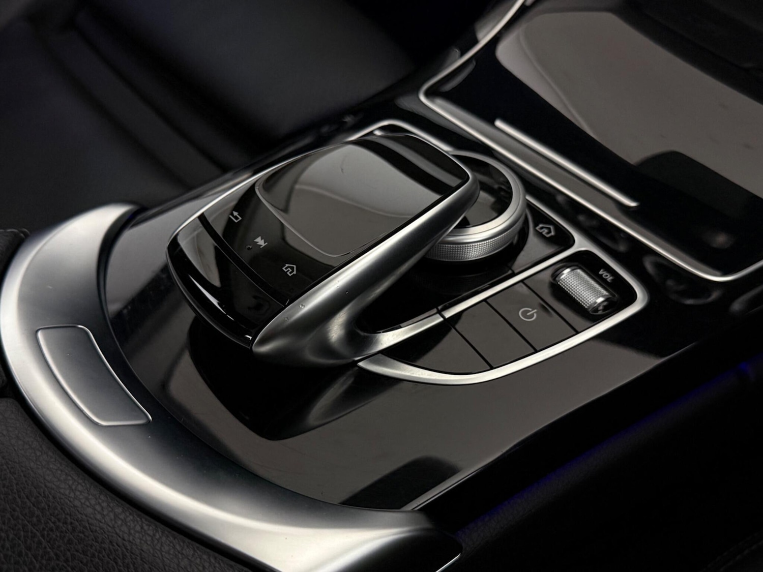 Used Mercedes-Benz C Class 2019 for sale - 77640050: Photo 30