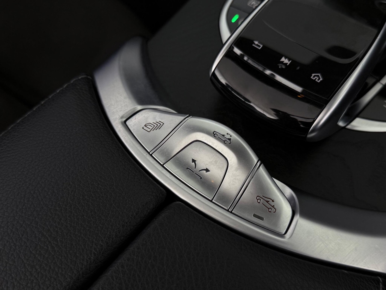 Used Mercedes-Benz C Class 2018 for sale - 78063171: Photo 31