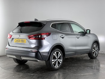 Used Nissan Qashqai 2018 for sale - 76512671: Photo