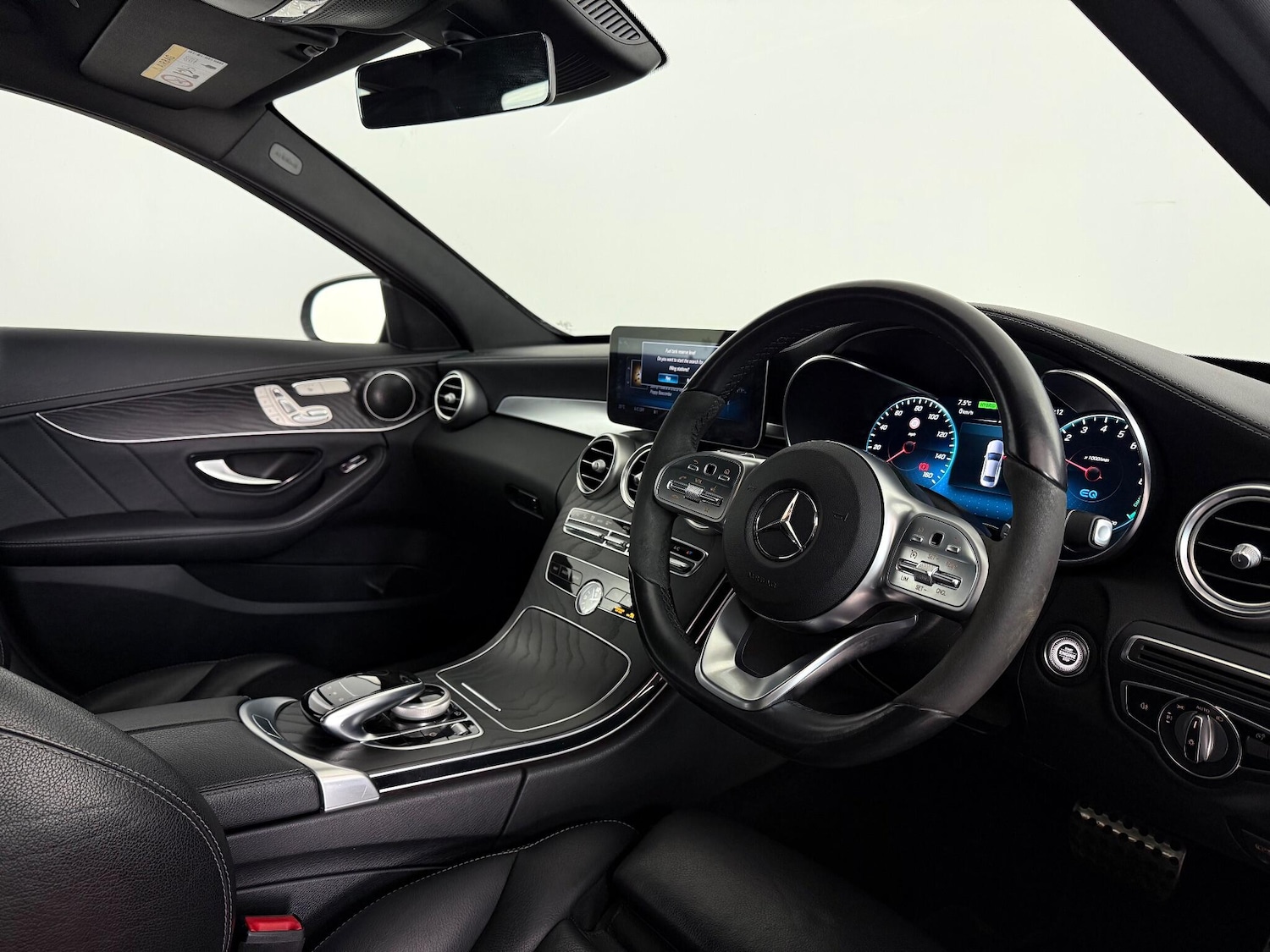 Used Mercedes-Benz C Class 2021 for sale - 76468143: Photo 24