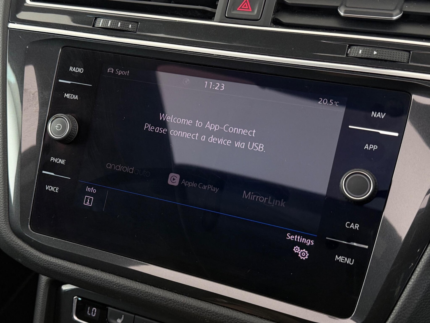 Used Volkswagen Tiguan 2018 for sale - 76468476: Photo 28