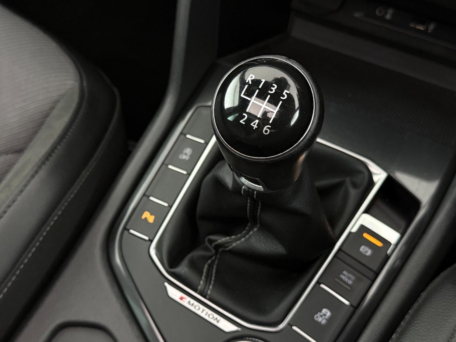 Used Volkswagen Tiguan 2018 for sale - 76468476: Photo 32