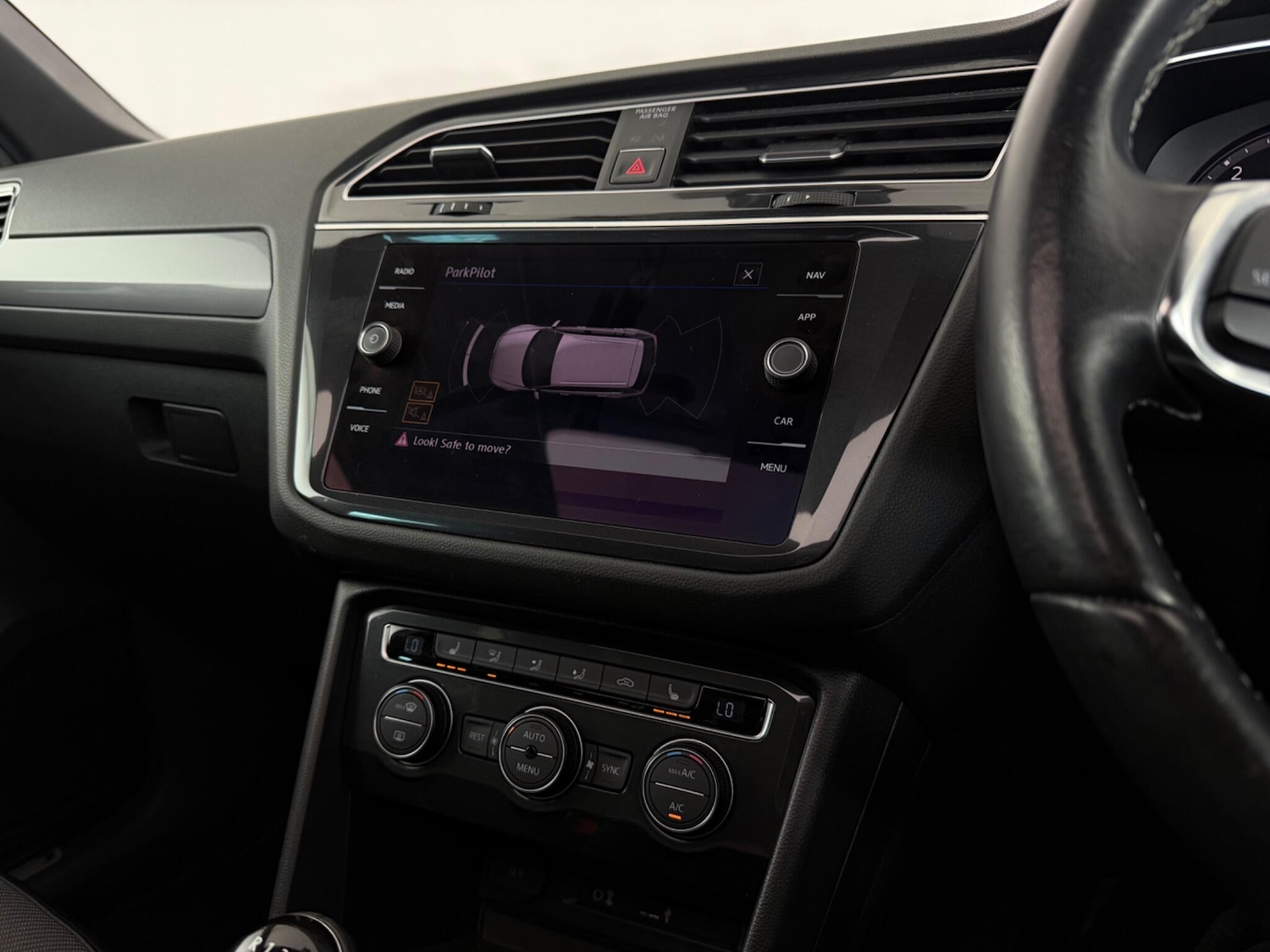 Used Volkswagen Tiguan 2018 for sale - 76468476: Photo 47