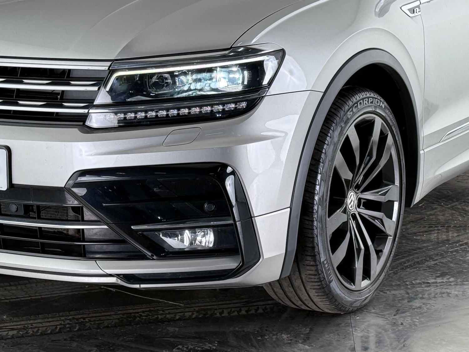 Used Volkswagen Tiguan 2018 for sale - 76468476: Photo 50