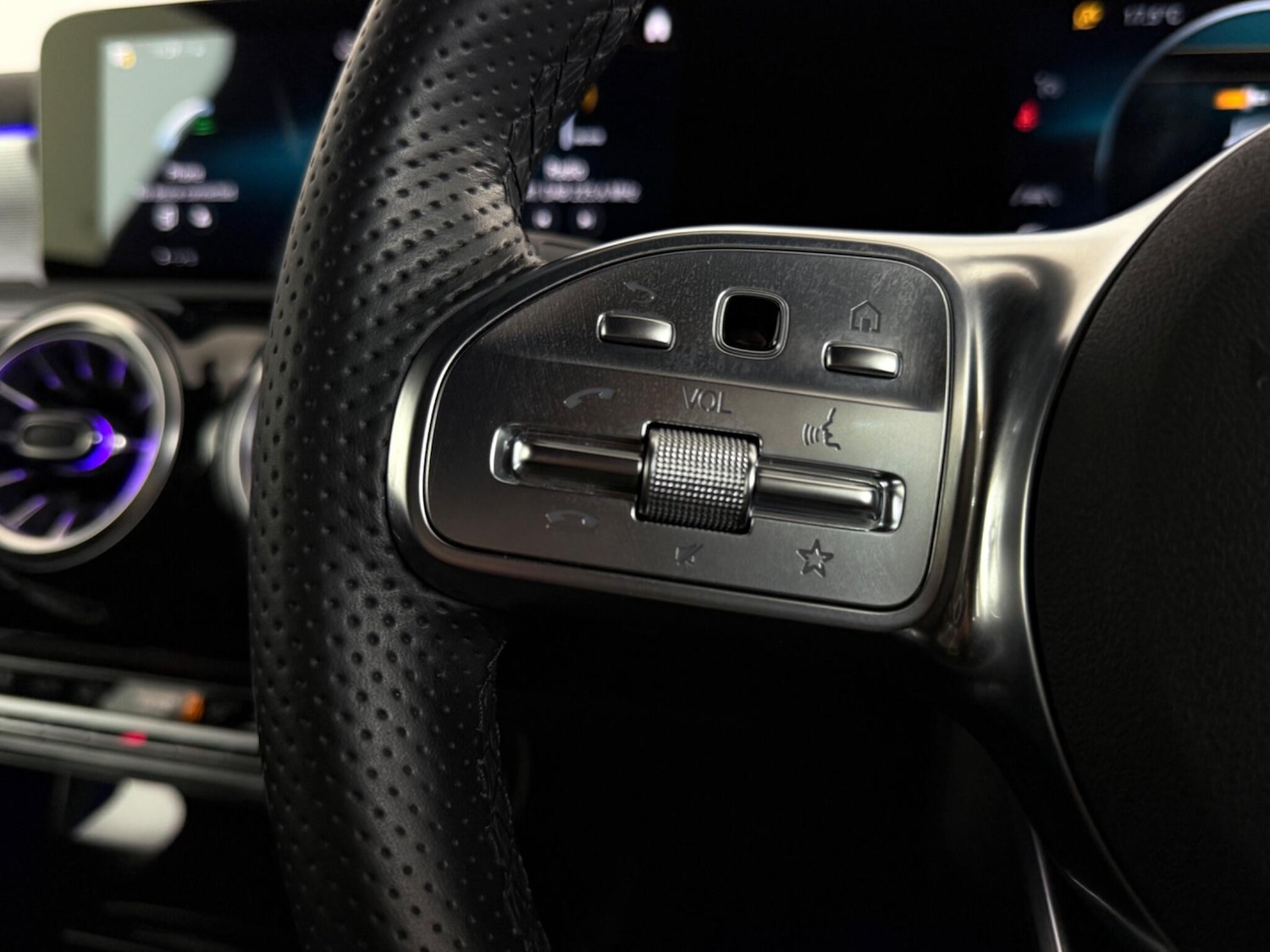 Used Mercedes-Benz A-Class 2022 for sale - 77243376: Photo 18