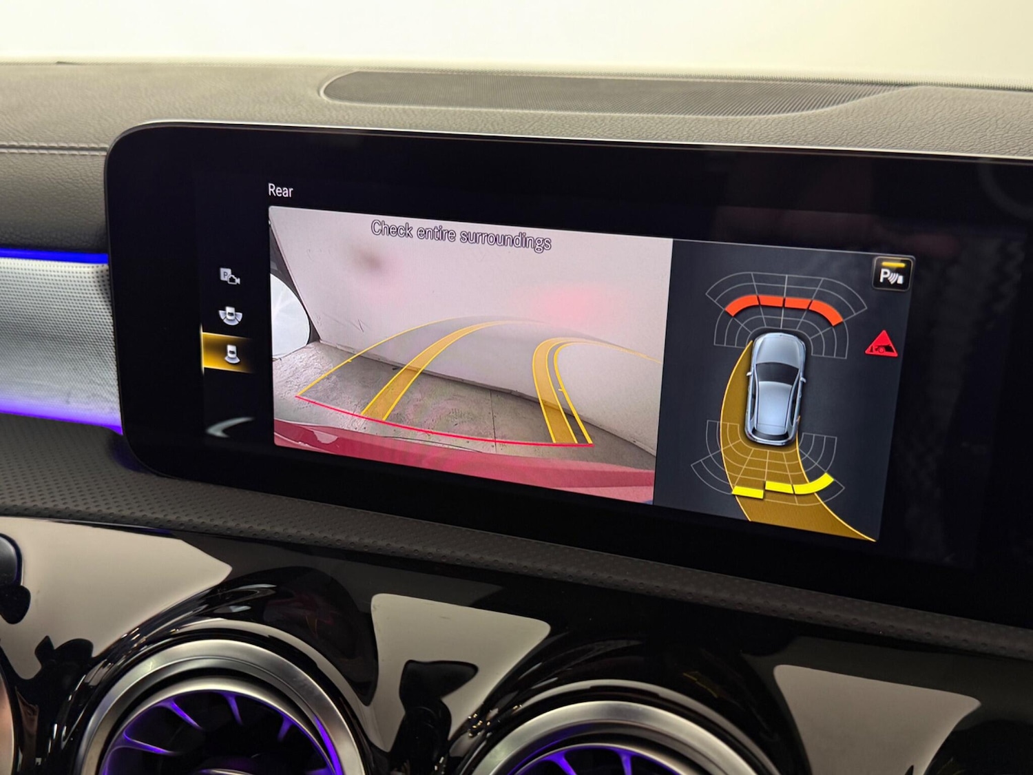 Used Mercedes-Benz A-Class 2022 for sale - 77243376: Photo 32