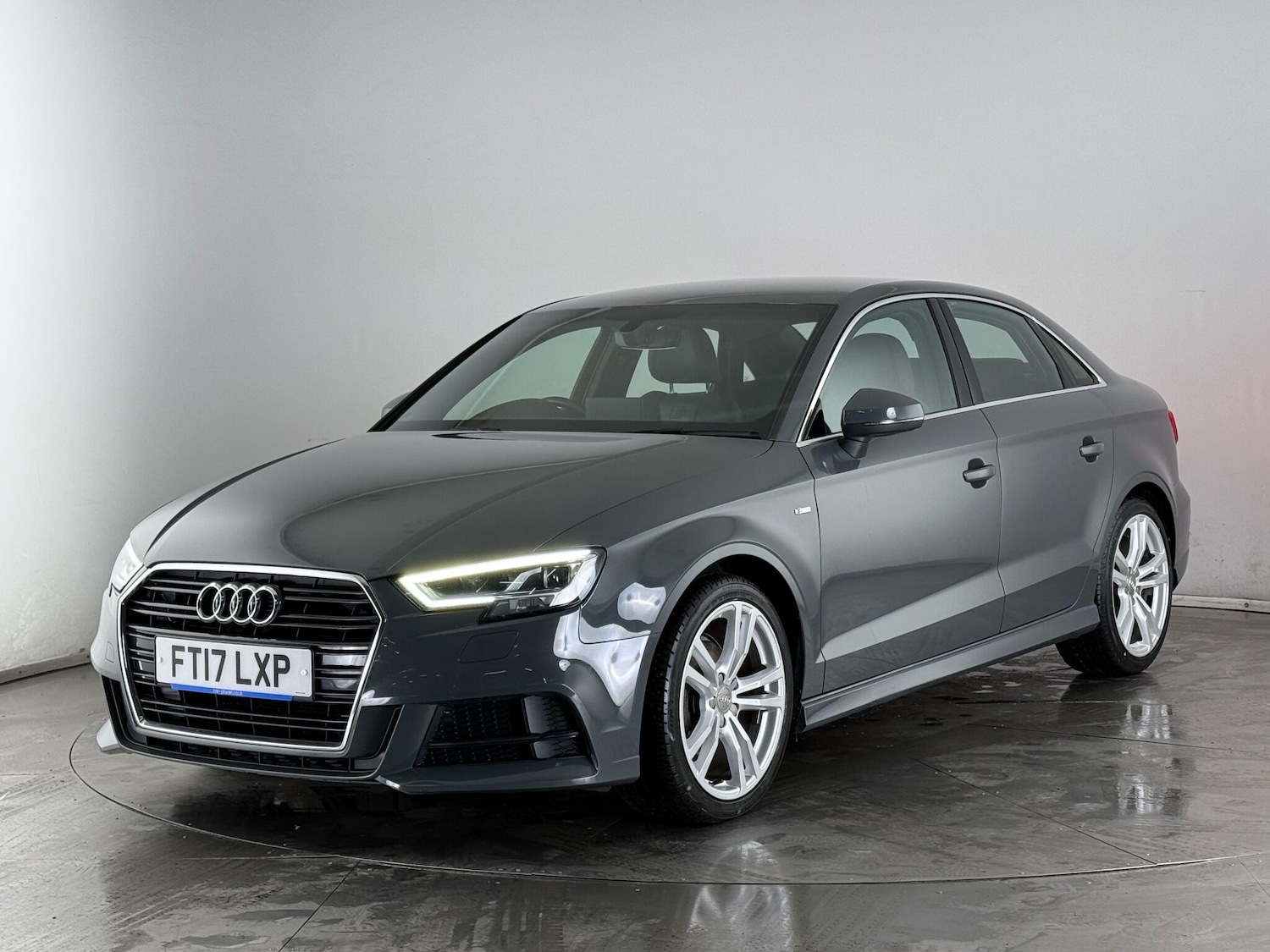 Used Audi A3 2017 for sale - 77268284: Photo 3