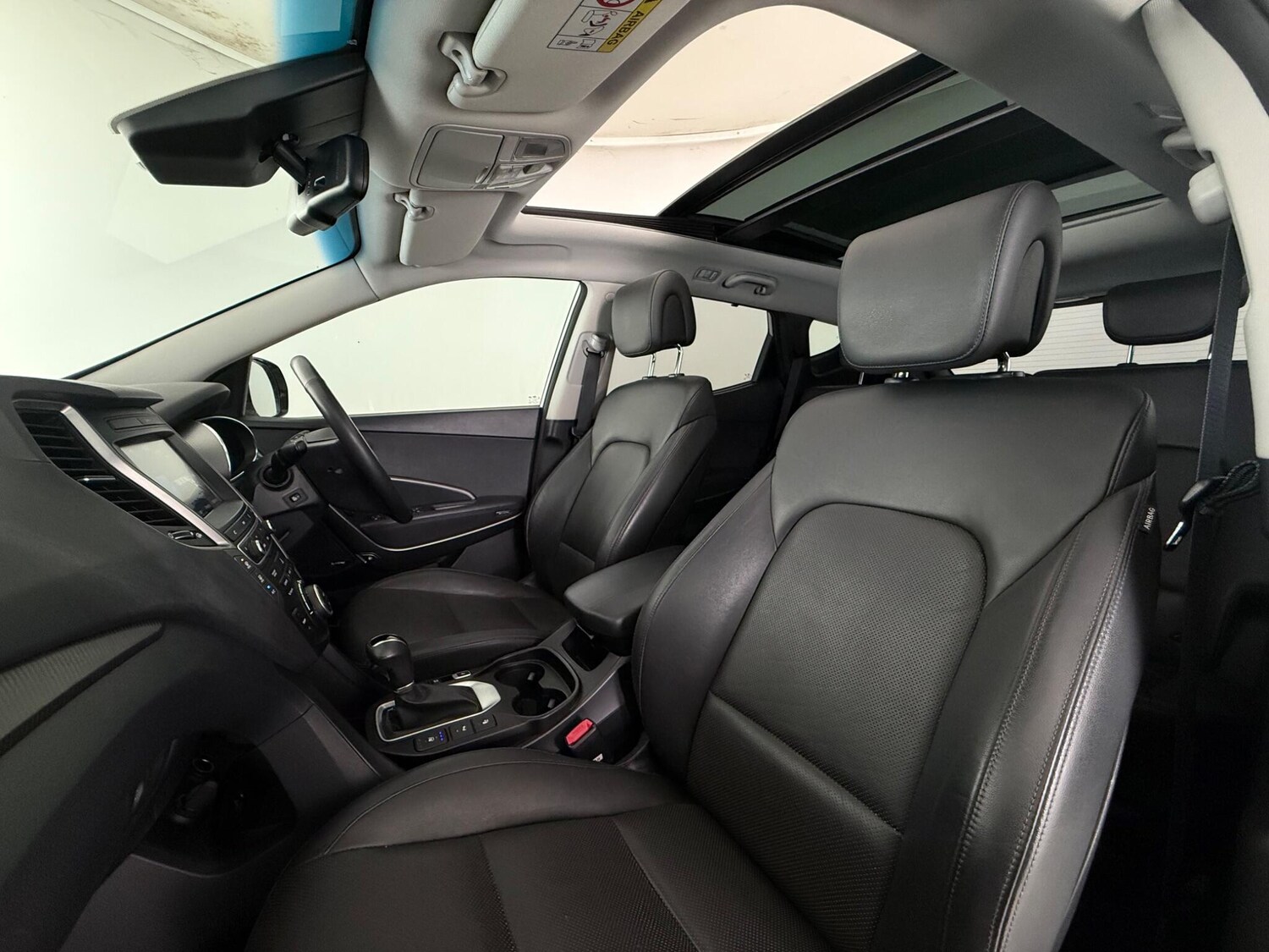 Used Hyundai Santa Fe 2016 for sale - 78107127: Photo 13