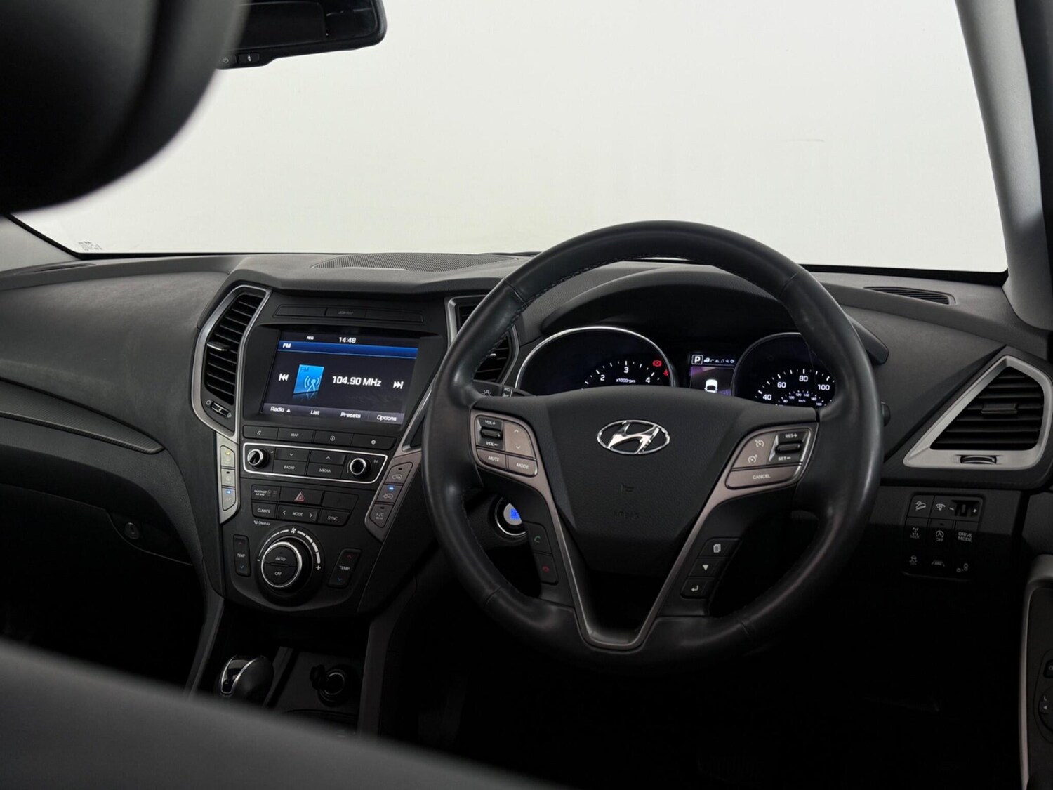 Used Hyundai Santa Fe 2016 for sale - 78107127: Photo 19