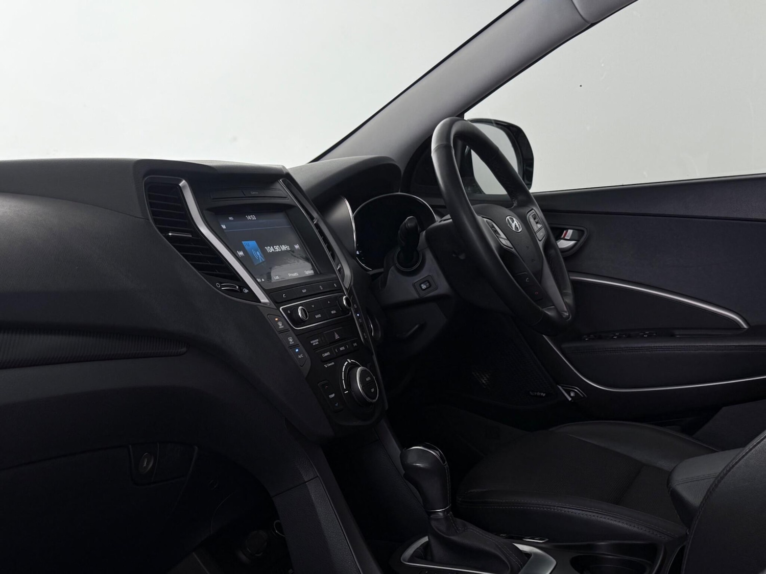 Used Hyundai Santa Fe 2016 for sale - 78107127: Photo 20