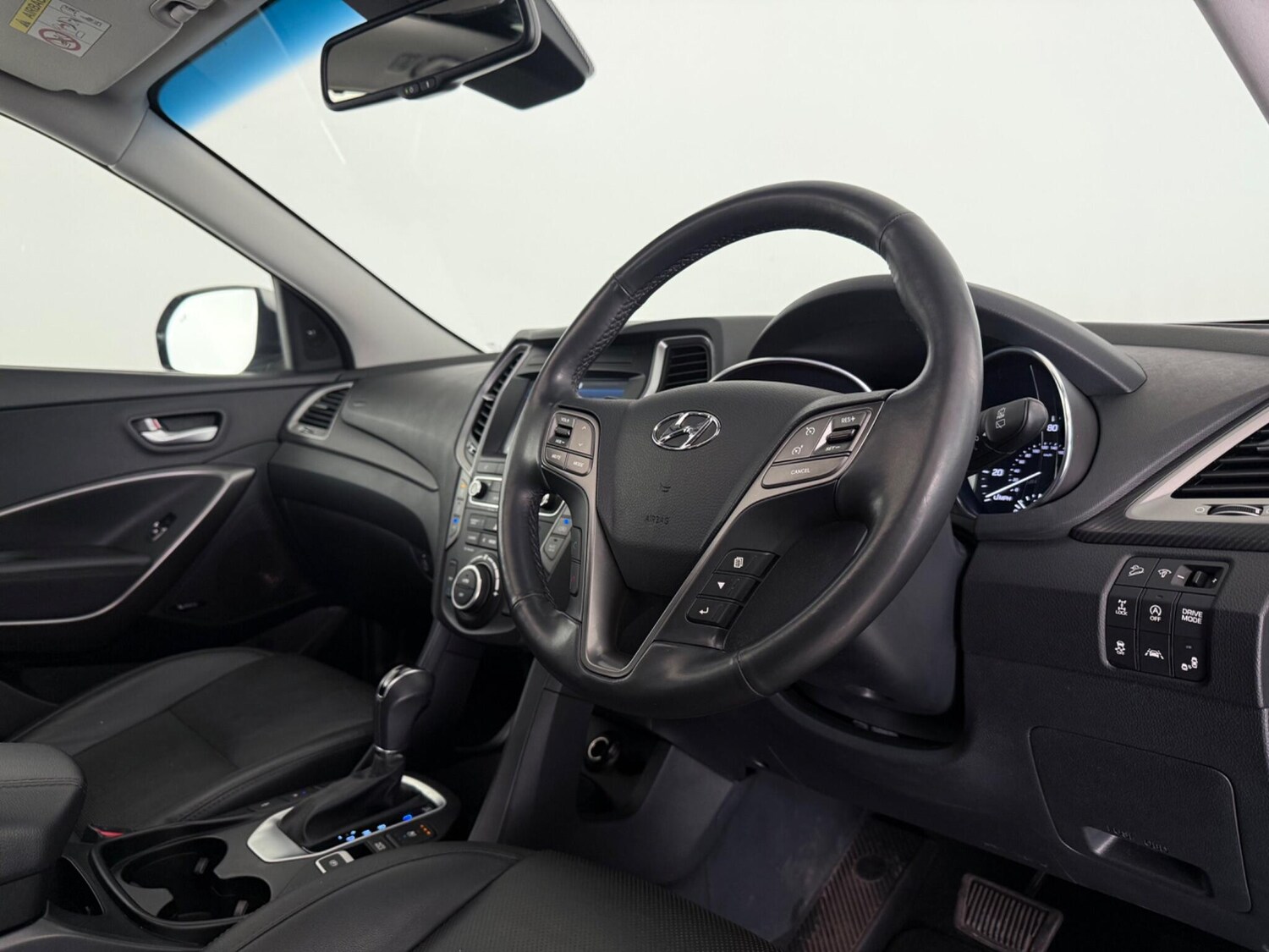 Used Hyundai Santa Fe 2016 for sale - 78107127: Photo 22