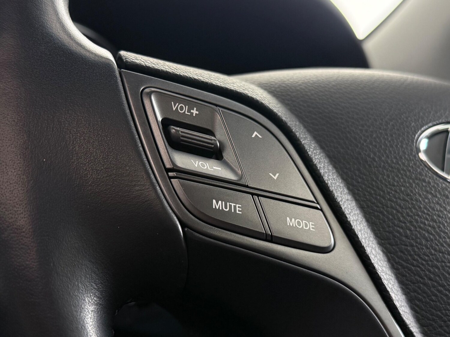 Used Hyundai Santa Fe 2016 for sale - 78107127: Photo 23