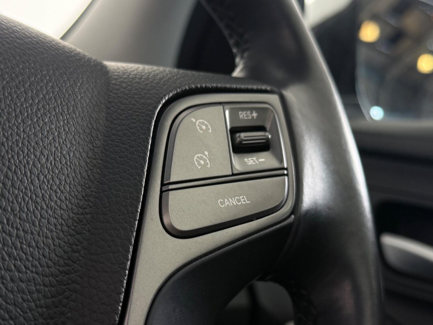 Used Hyundai Santa Fe 2016 for sale - 78107127: Photo 24