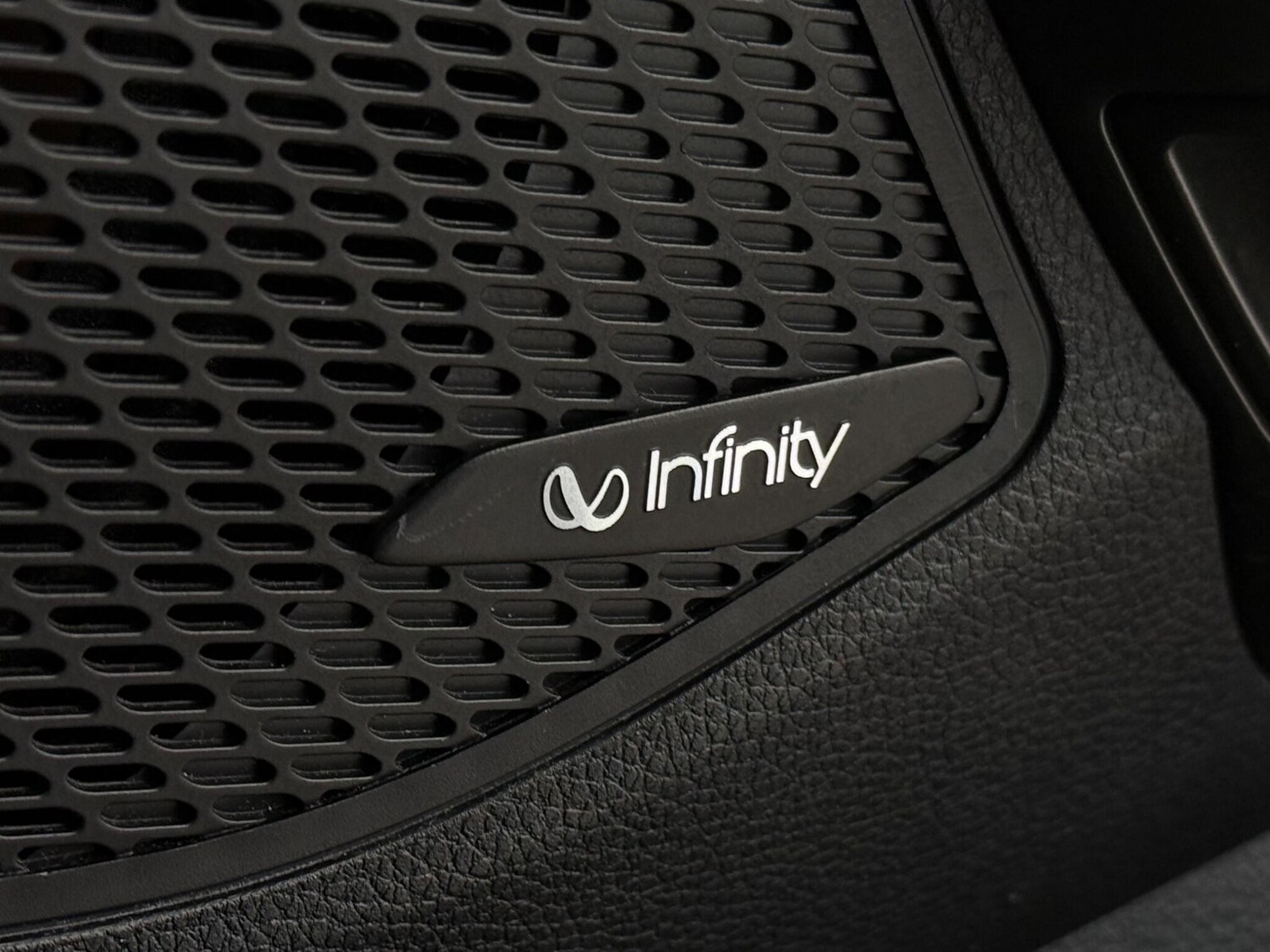 Used Hyundai Santa Fe 2016 for sale - 78107127: Photo 28