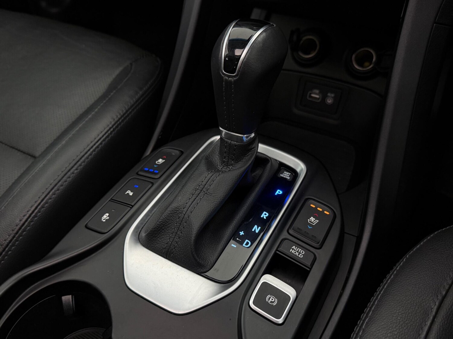 Used Hyundai Santa Fe 2016 for sale - 78107127: Photo 29