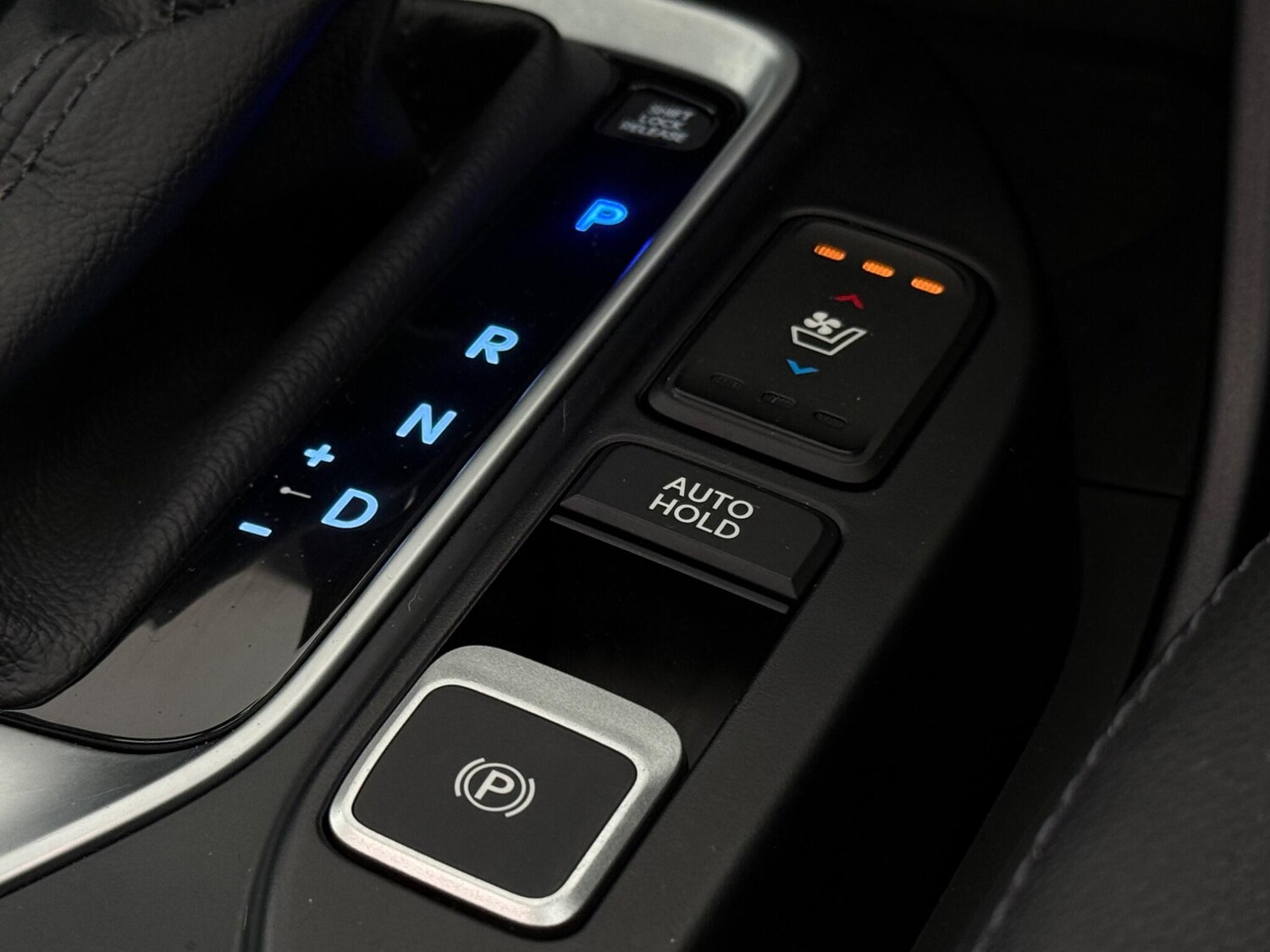 Used Hyundai Santa Fe 2016 for sale - 78107127: Photo 33