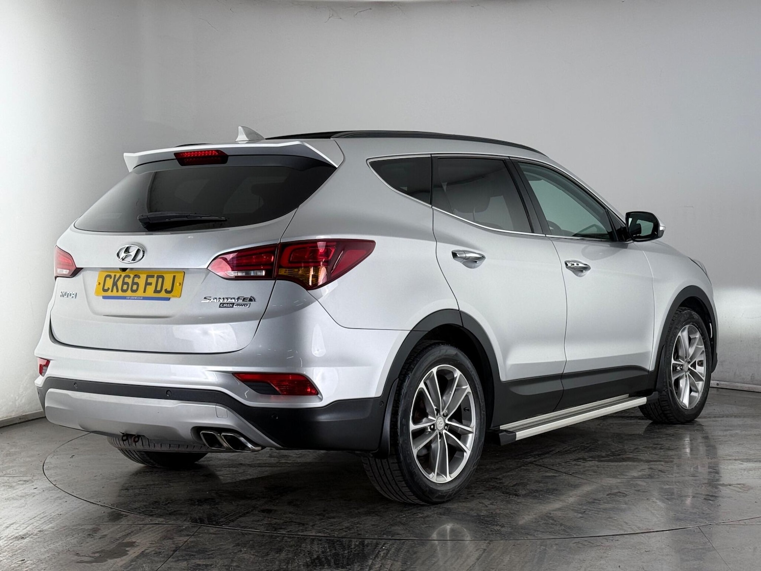 Used Hyundai Santa Fe 2016 for sale - 78107127: Photo 6