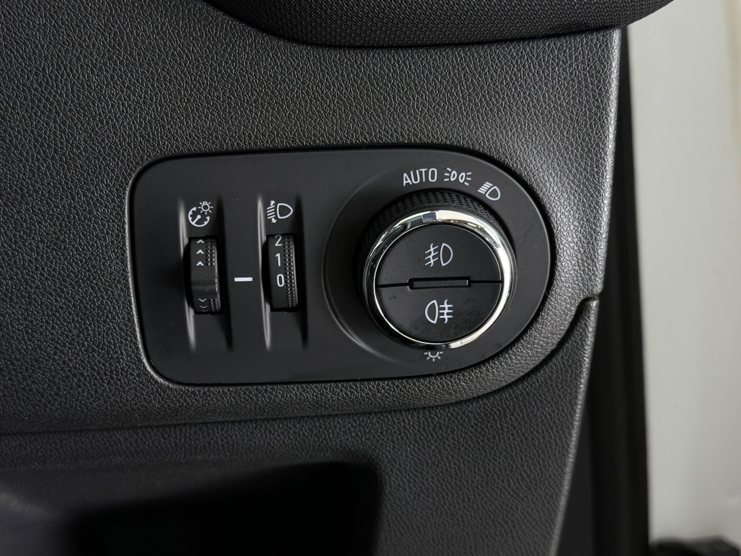 Used Vauxhall Crossland X 2018 for sale - 76468196: Photo 22