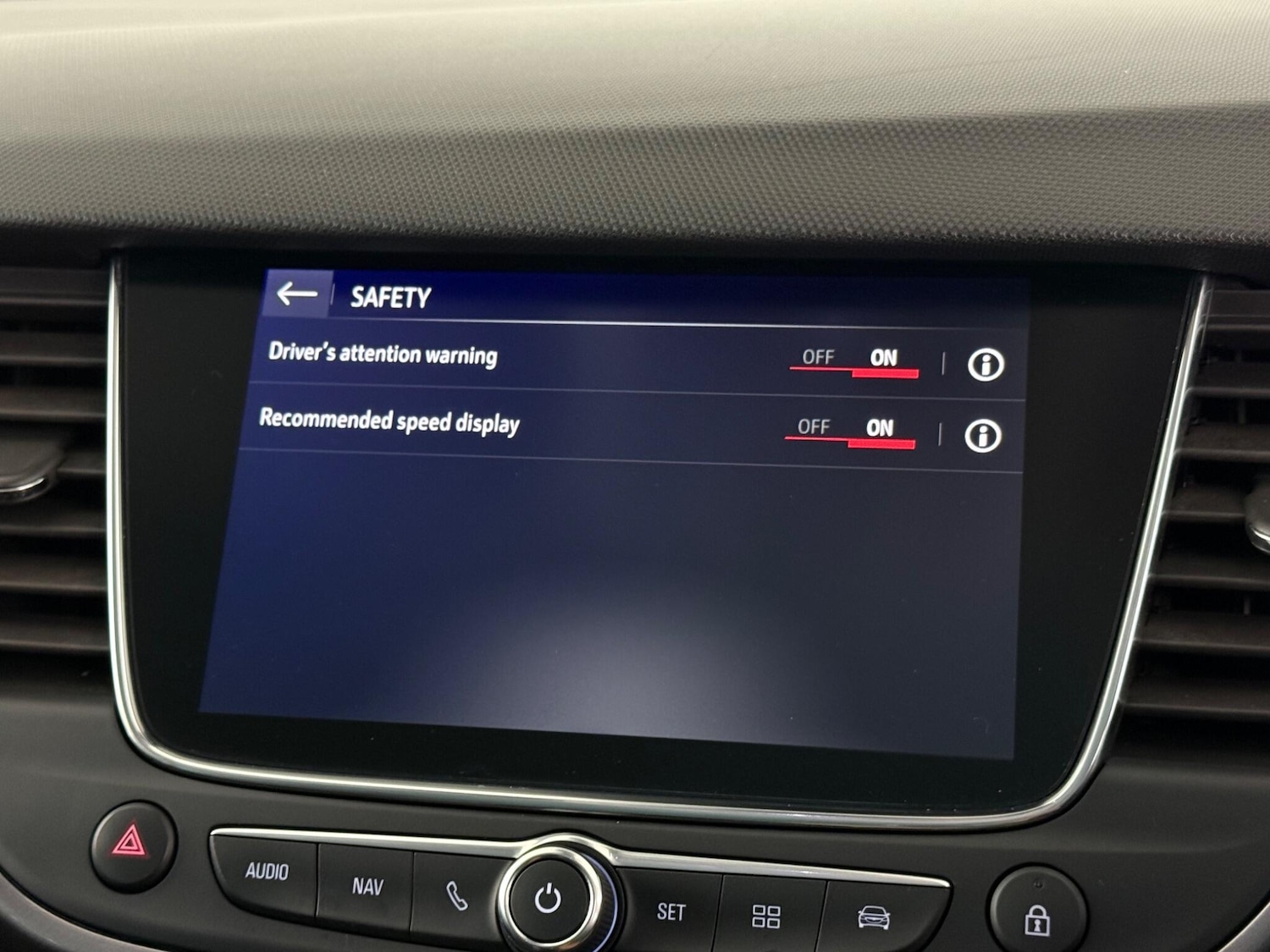 Used Vauxhall Crossland X 2018 for sale - 76468196: Photo 35