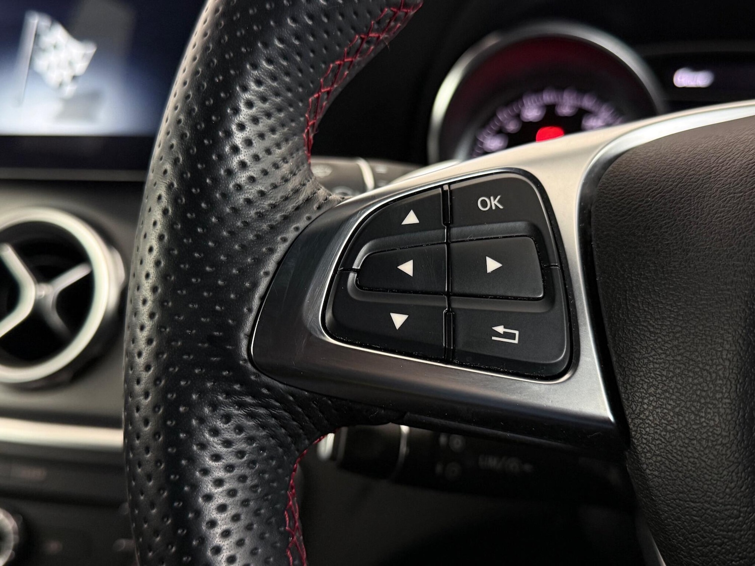 Used Mercedes-Benz GLA 2018 for sale - 77221494: Photo 21