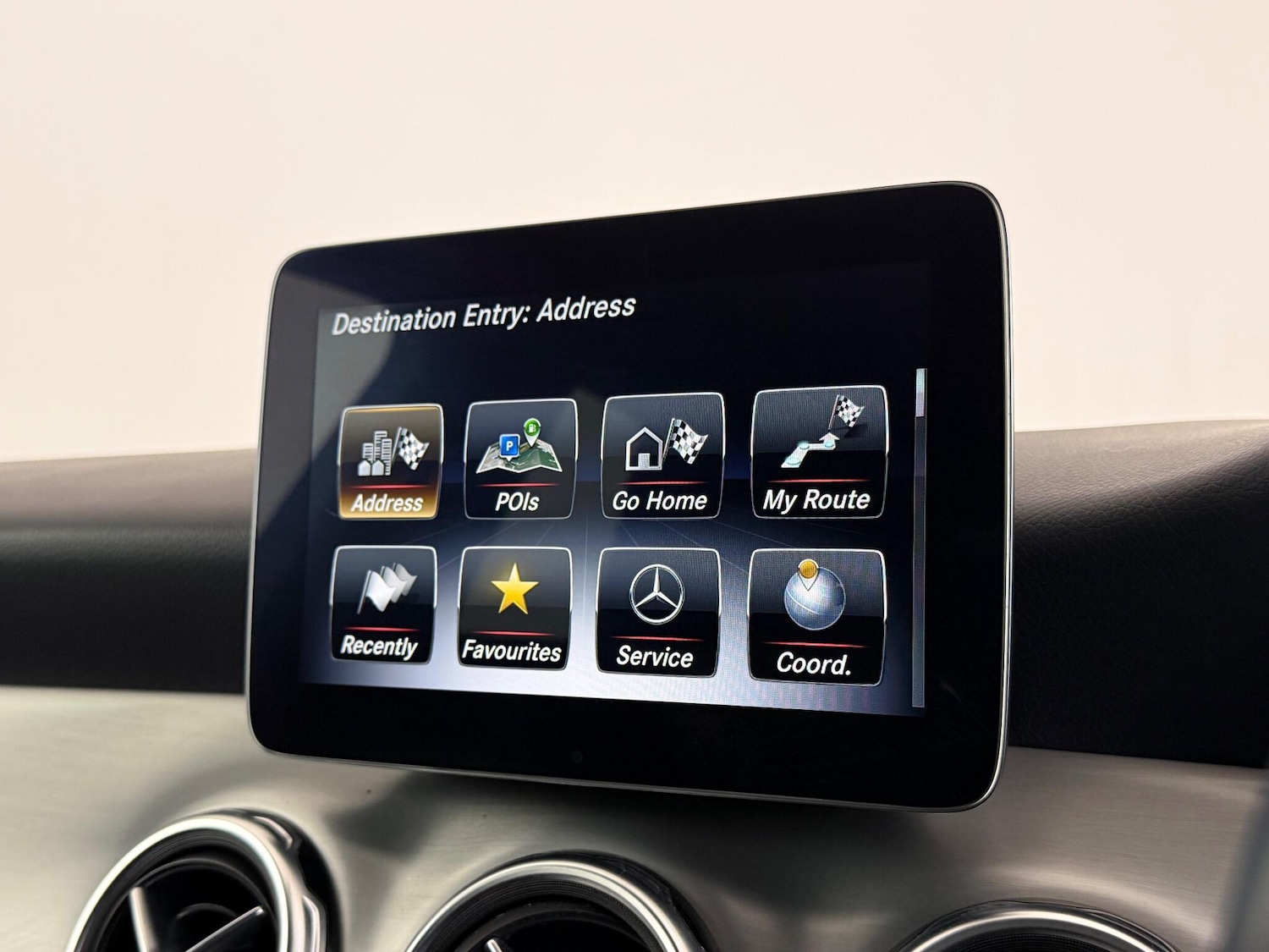 Used Mercedes-Benz GLA 2018 for sale - 77221494: Photo 27