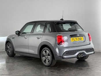 Used MINI Hatch 2021 for sale - 76297123: Photo