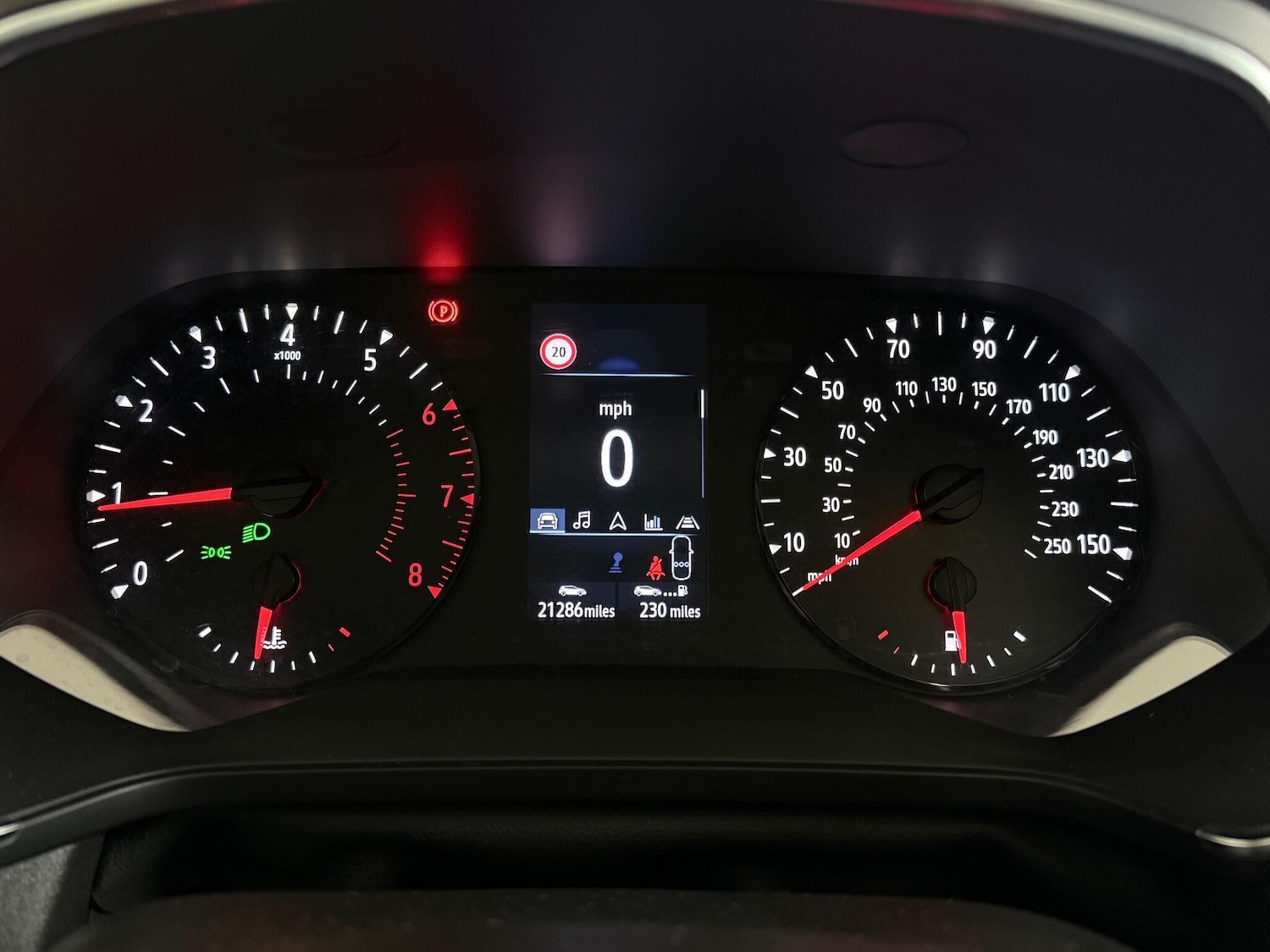 Used Renault Captur 2020 for sale - 77181107: Photo 19