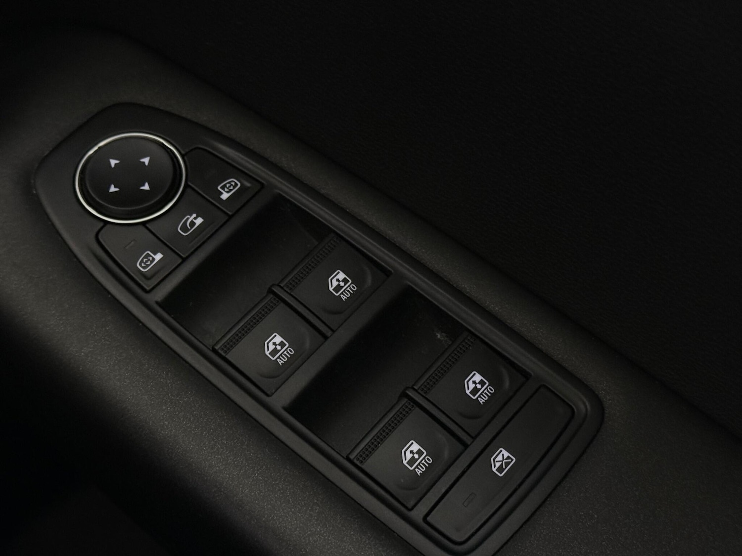 Used Renault Captur 2020 for sale - 77181107: Photo 24