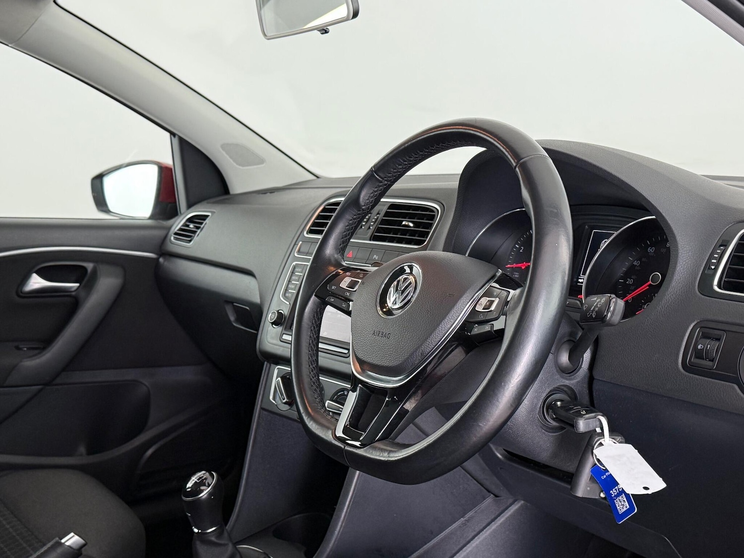 Used Volkswagen Polo 2016 for sale - 76468631: Photo 22