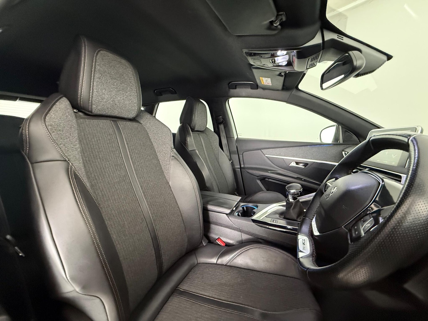 Used Peugeot 3008 2018 for sale - 77221916: Photo 11