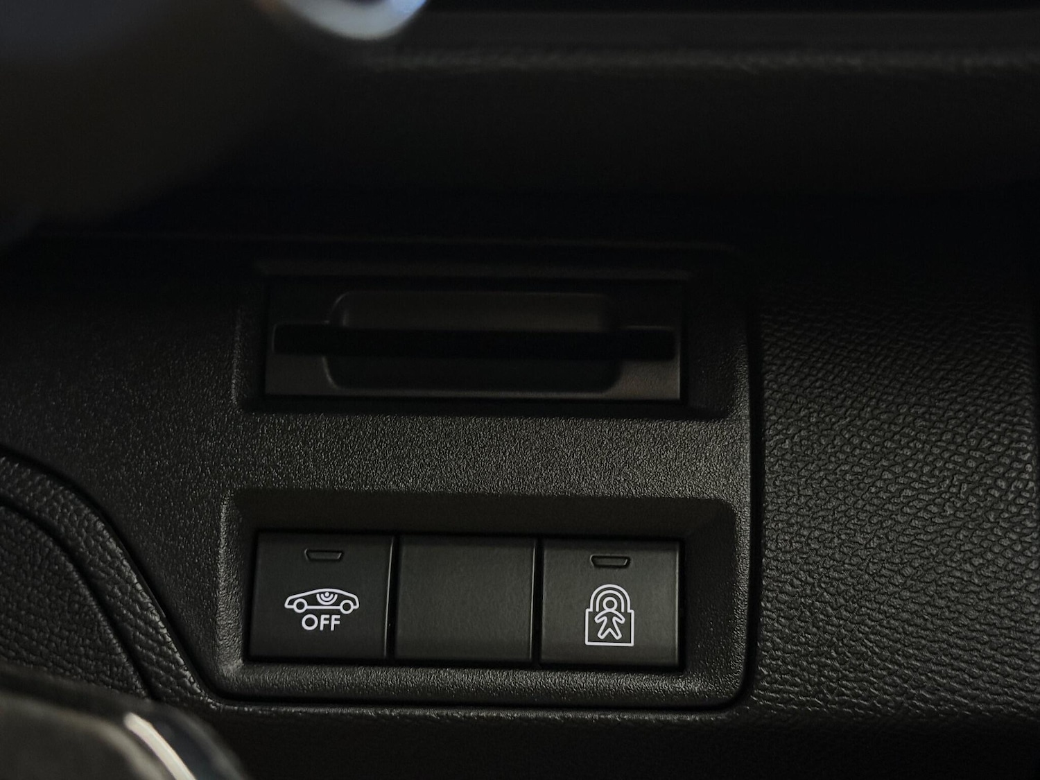 Used Peugeot 3008 2018 for sale - 77221916: Photo 24