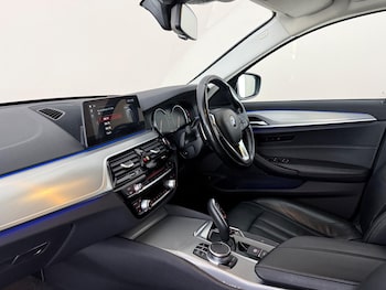 Used BMW 5 Series 2017 for sale - 79206318: Photo