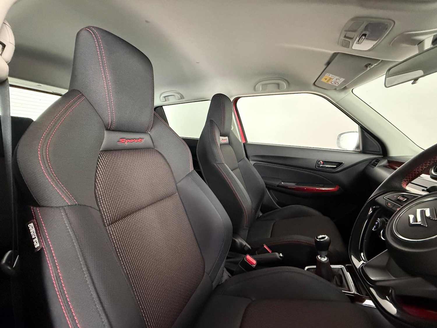 Used Suzuki Swift 2022 for sale - 77268198: Photo 11