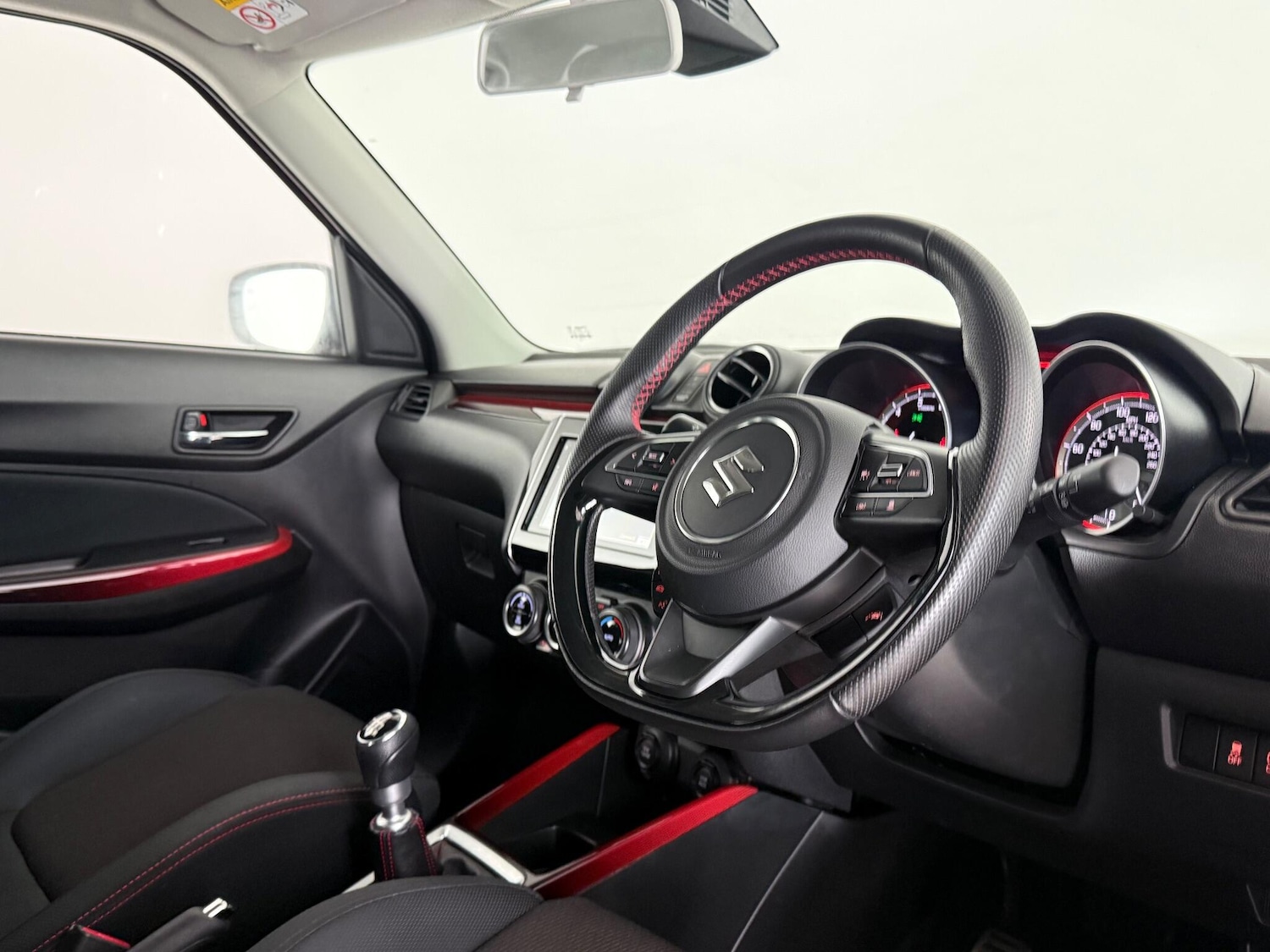 Used Suzuki Swift 2022 for sale - 77268198: Photo 16