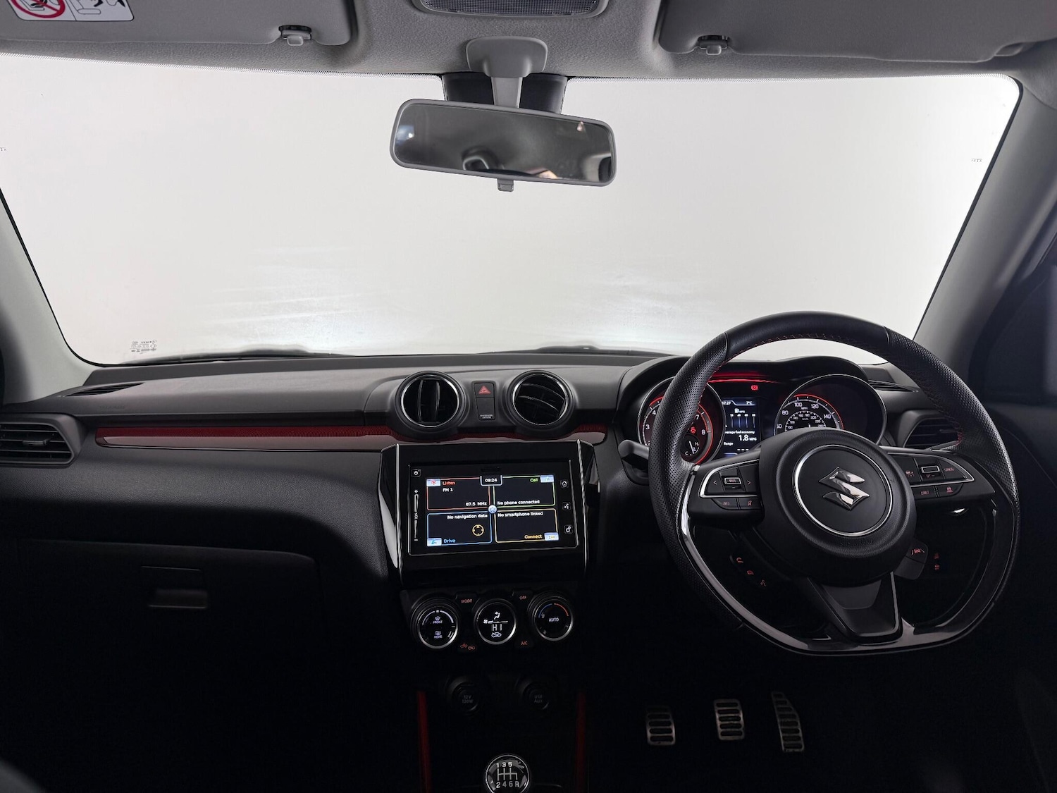 Used Suzuki Swift 2022 for sale - 77268198: Photo 17