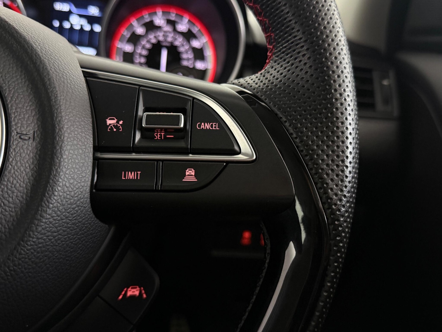 Used Suzuki Swift 2022 for sale - 77268198: Photo 18