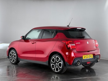 Used Suzuki Swift 2022 for sale - 77268198: Photo